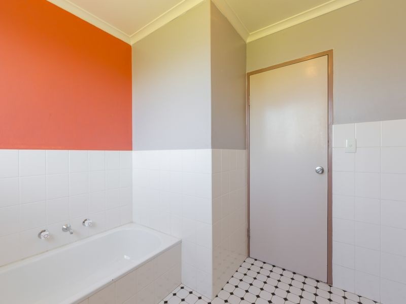 28 Euroka Avenue, Malua Bay NSW 2536