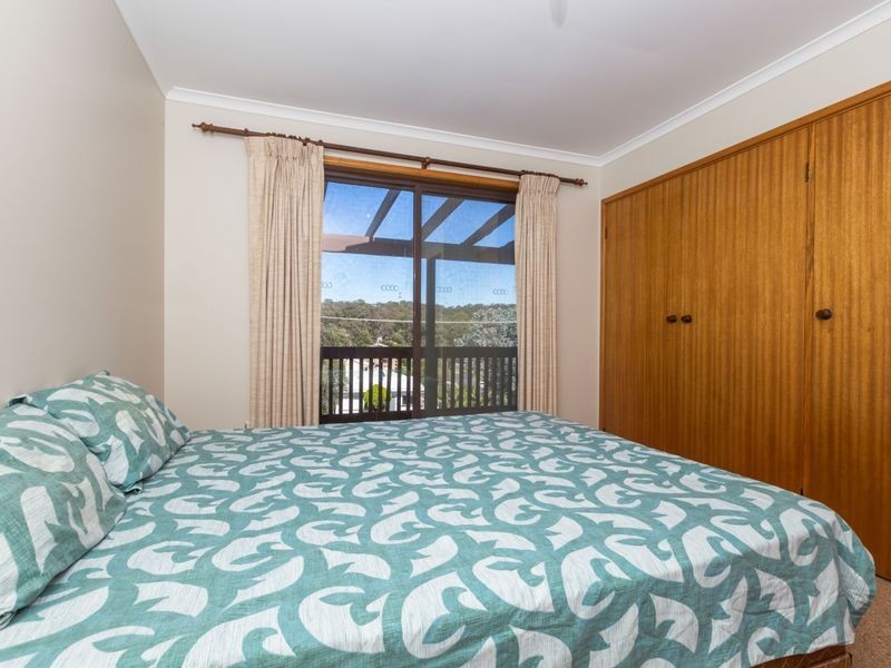 20 Waroo Crescent, Malua Bay NSW 2536