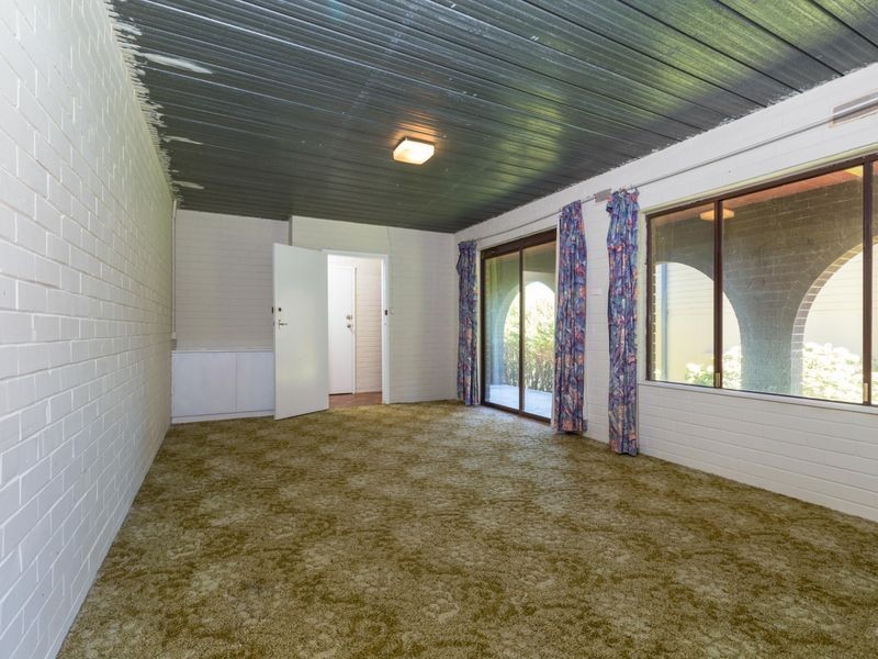 20 Waroo Crescent, Malua Bay NSW 2536