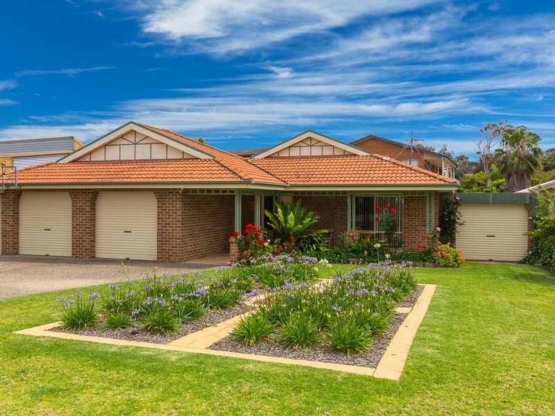 50 Tallawang Avenue, Malua Bay NSW 2536