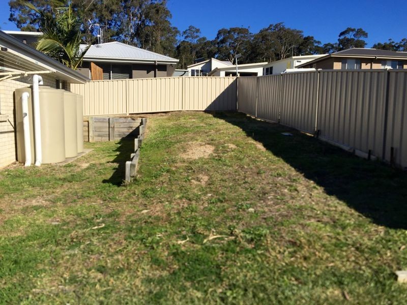 7 Elandra Place, Malua Bay NSW 2536