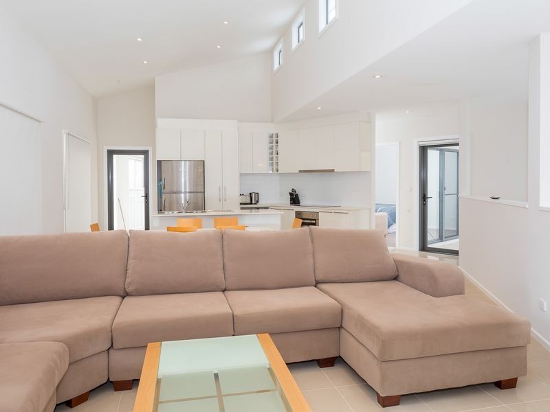 2/12 Tallawang Avenue, Malua Bay NSW 2536