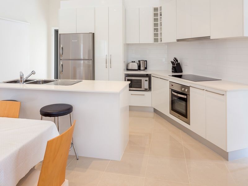 2/12 Tallawang Avenue, Malua Bay NSW 2536