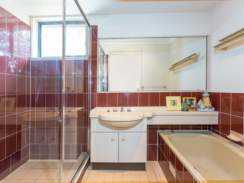 8 Jerupa Close, Surf Beach NSW 2536