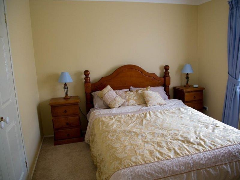 42 Bellbird Drive, Malua Bay NSW 2536