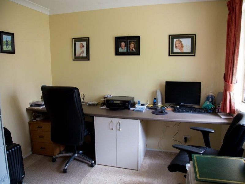 42 Bellbird Drive, Malua Bay NSW 2536