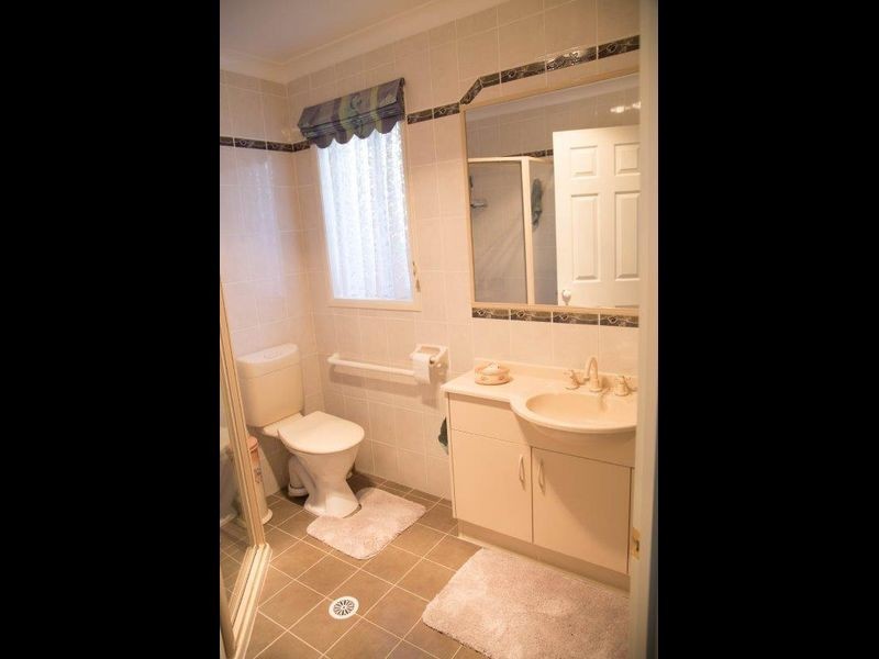 42 Bellbird Drive, Malua Bay NSW 2536