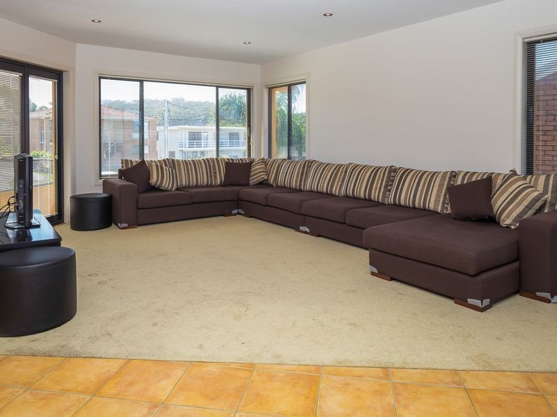 12 Moorong Crescent, Malua Bay NSW 2536