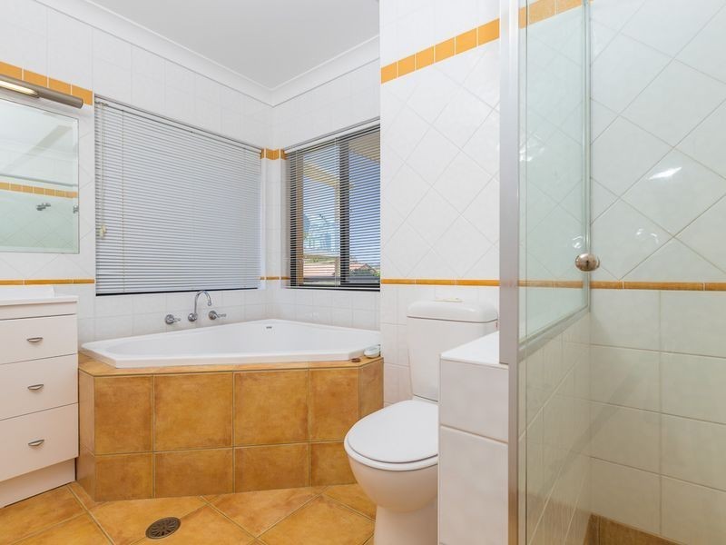 12 Moorong Crescent, Malua Bay NSW 2536