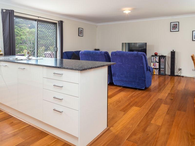 6 Elford Way, Malua Bay NSW 2536