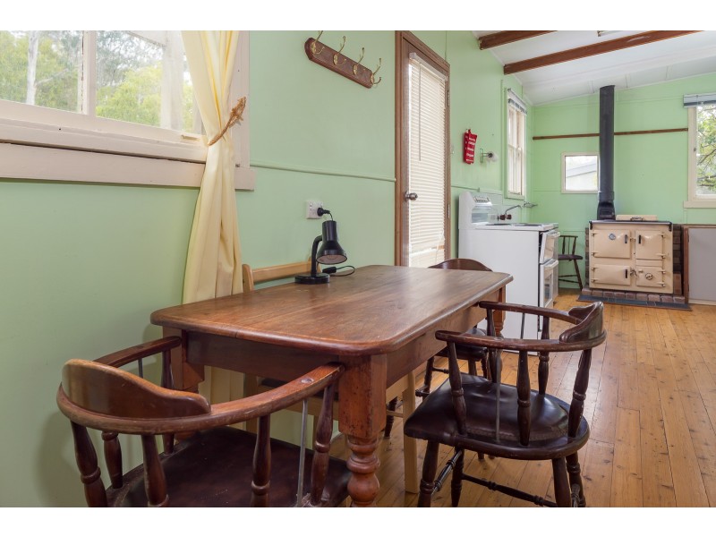 8 Miller Avenue, Rosedale NSW 2536