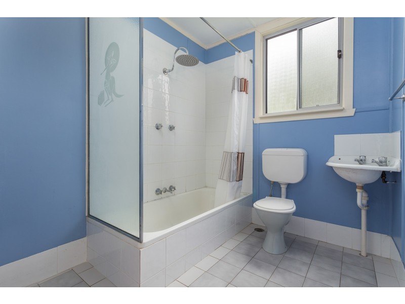 8 Miller Avenue, Rosedale NSW 2536