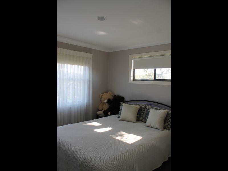 18 Waroo Cres, Malua Bay NSW 2536