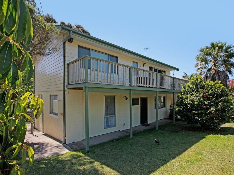 2 Wimbin Ave, Malua Bay NSW 2536