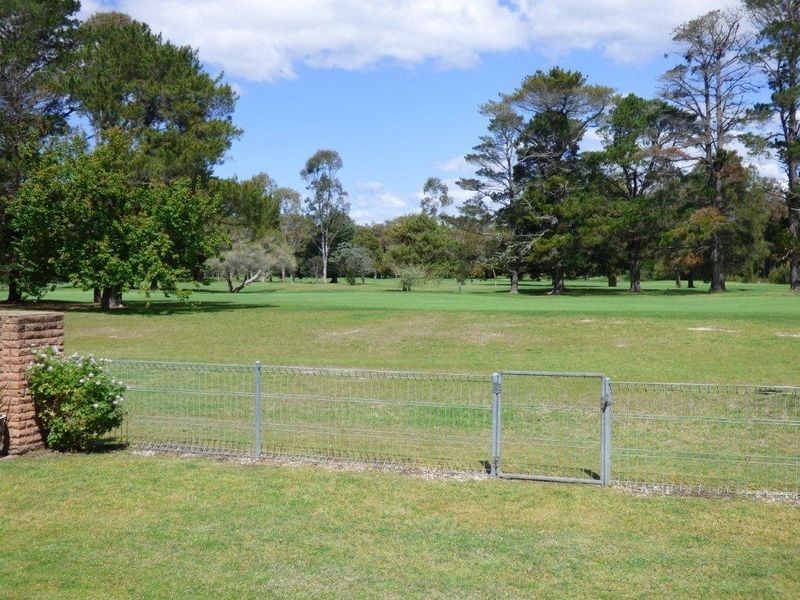 Unit 2/12 Golf Links Drive, Batemans Bay NSW 2536