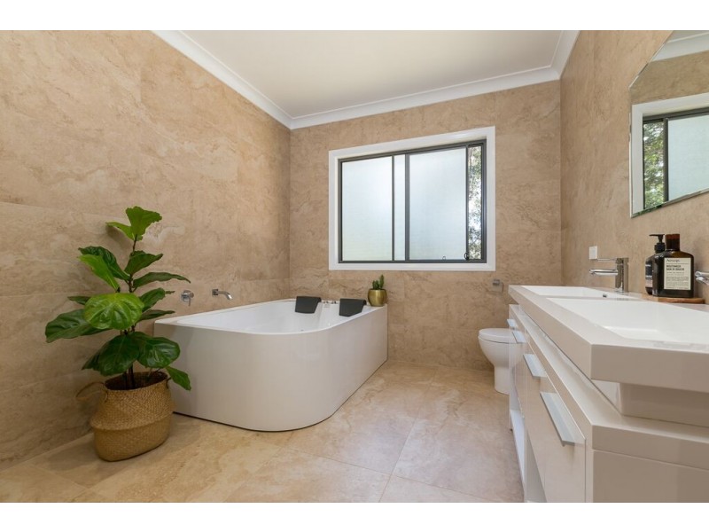 42 Barrakee Drive, Long Beach NSW 2536