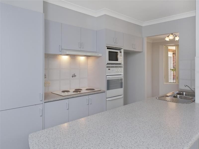 6 Belbowrie Parade, Maloneys Beach NSW 2536