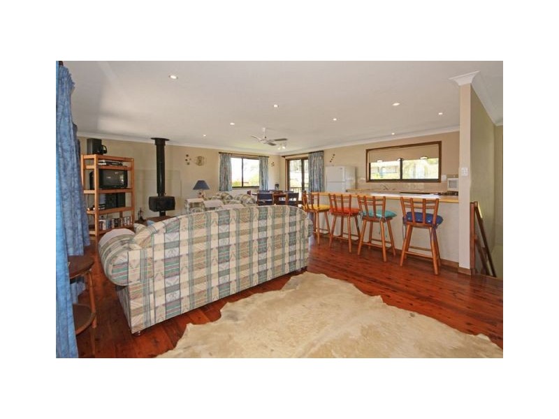 16 Endeavour Ave, Lilli Pilli NSW 2536