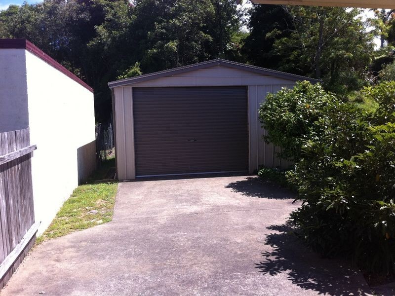 6 Yarralumla Crescent, Tomakin NSW 2537