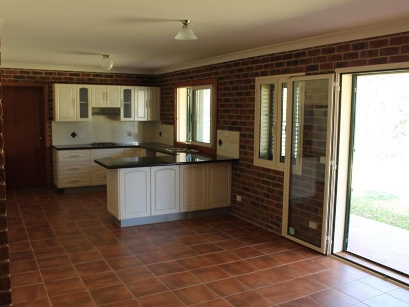 27 Tallwood Crescent, Rosedale NSW 2536
