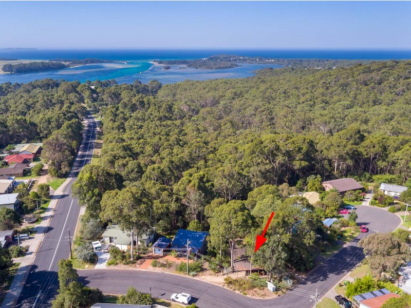 6 Crest Crescent, Moruya Heads NSW 2537