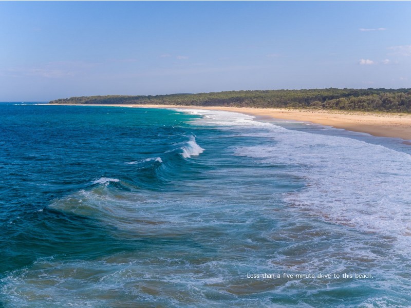 6 Crest Crescent, Moruya Heads NSW 2537