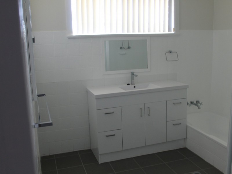 18 Moorong Crescent, Malua Bay NSW 2536