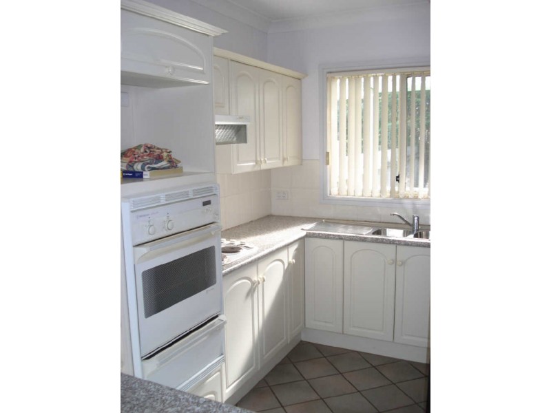 Unit 3/64 Cook Avenue, Surf Beach NSW 2536