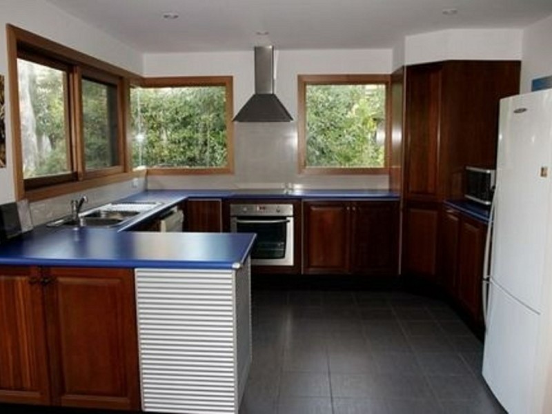 8 Paul Street, Rosedale NSW 2536