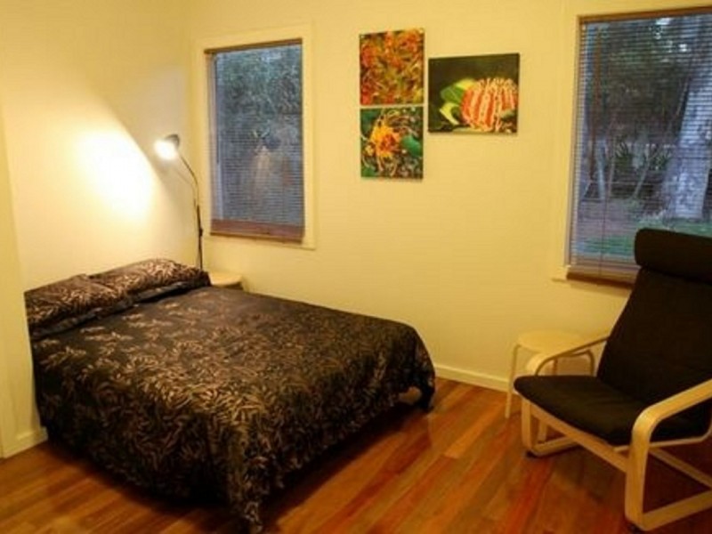 8 Paul Street, Rosedale NSW 2536