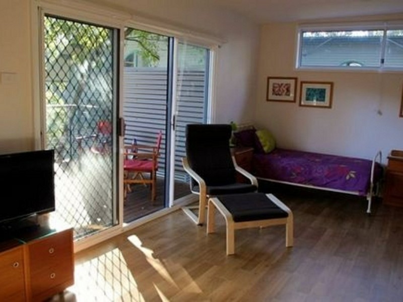 8 Paul Street, Rosedale NSW 2536