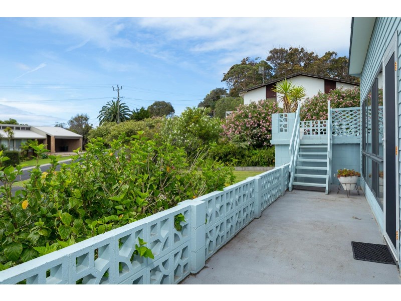 55 Yugura Street, Malua Bay NSW 2536