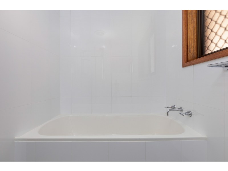 5 Youralla Avenue, Malua Bay NSW 2536