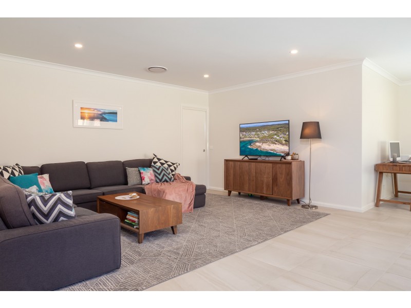 27 Woolabar Drive, Broulee NSW 2537