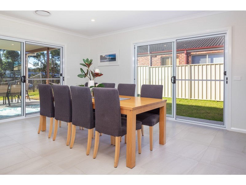 27 Woolabar Drive, Broulee NSW 2537