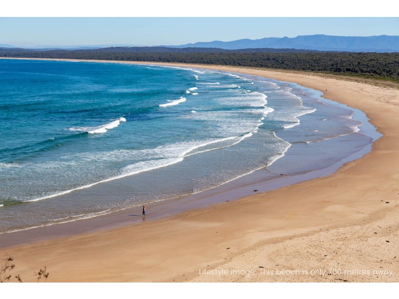 27 Woolabar Drive, Broulee NSW 2537