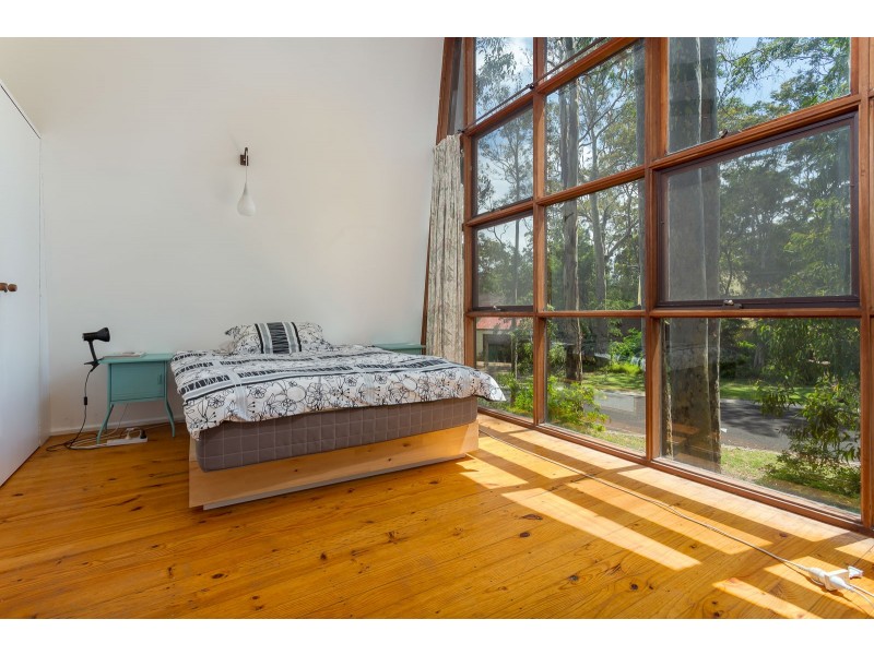 1 Pacific Street, Mossy Point NSW 2537