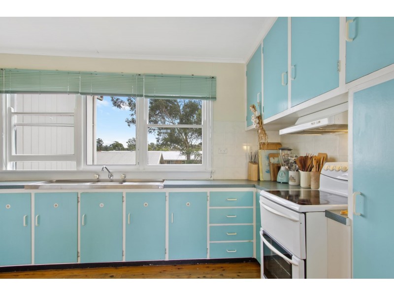 11 Banksia Street, Broulee NSW 2537