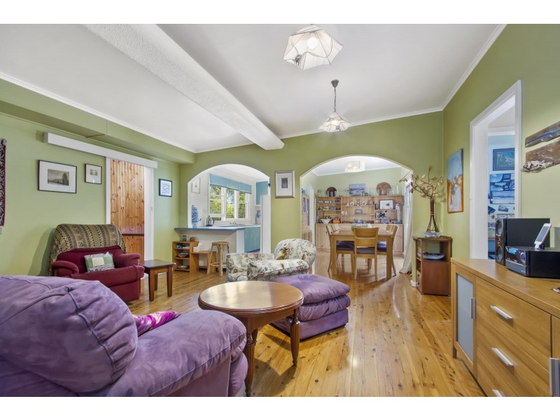 11 Banksia Street, Broulee NSW 2537