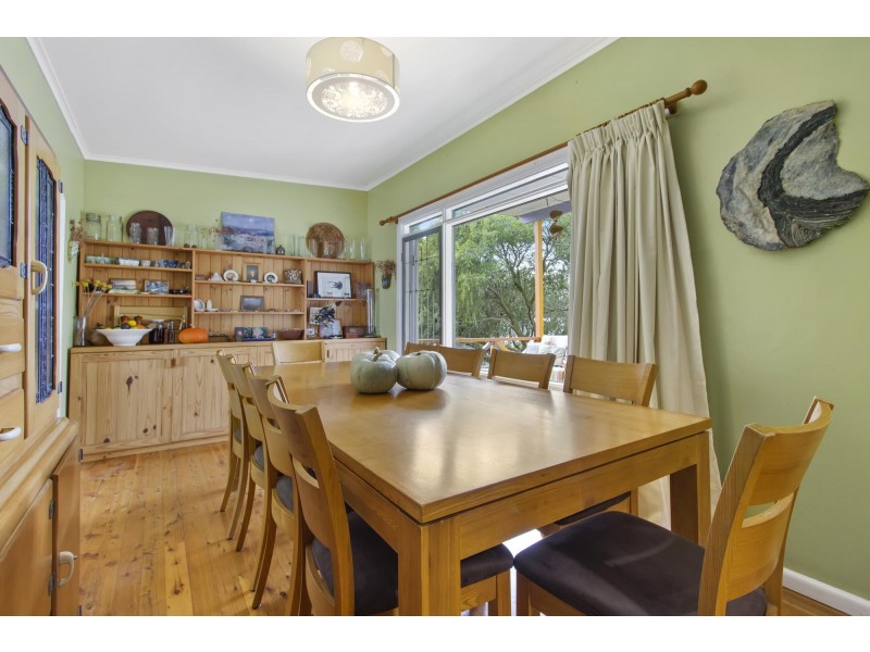 11 Banksia Street, Broulee NSW 2537