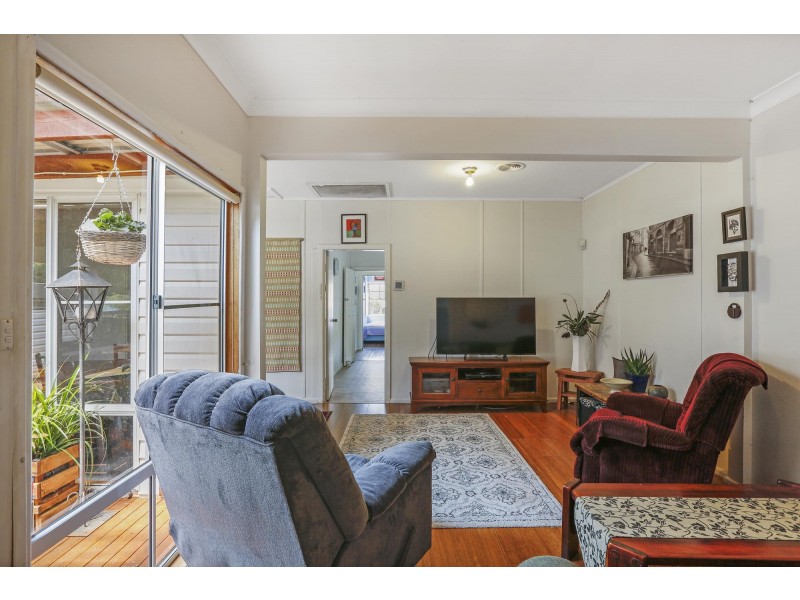 16 Campbell Street, Moruya NSW 2537