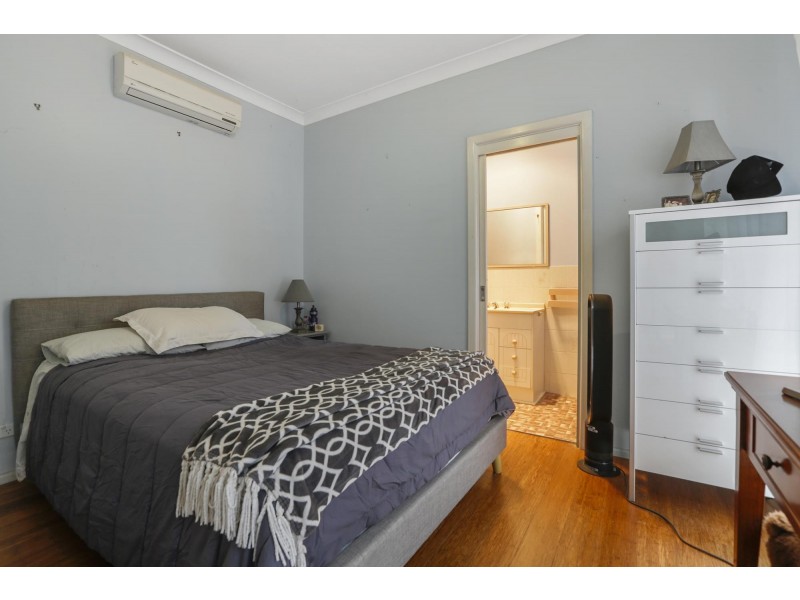 16 Campbell Street, Moruya NSW 2537