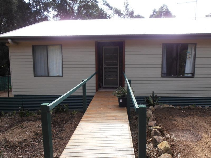 24 Tomakin Place, Tomakin NSW 2537