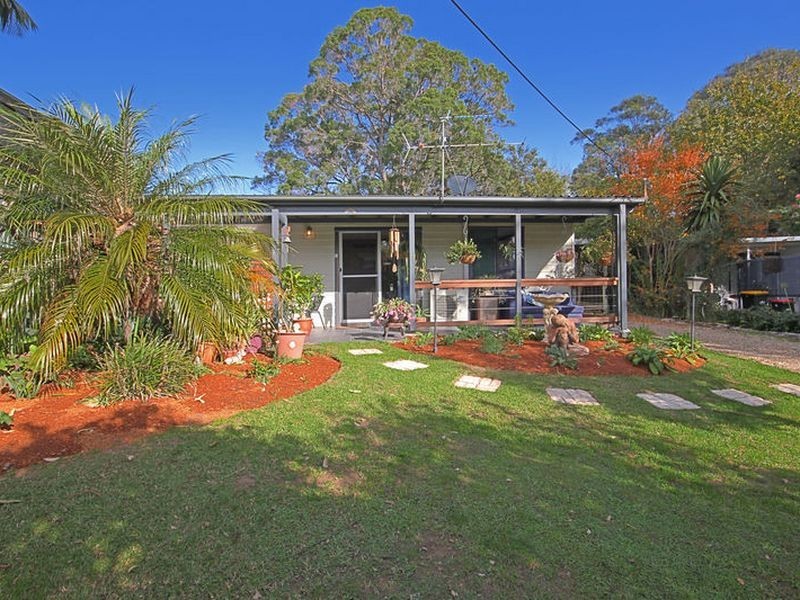 25 Tomakin Place, Tomakin NSW 2537