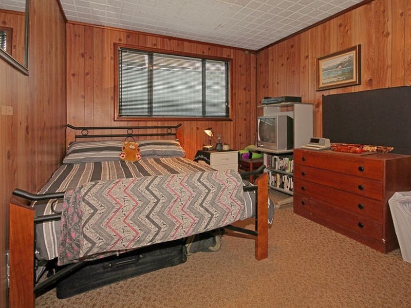 25 Tomakin Place, Tomakin NSW 2537