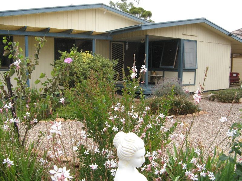 19 Third Street, Snowtown SA 5520