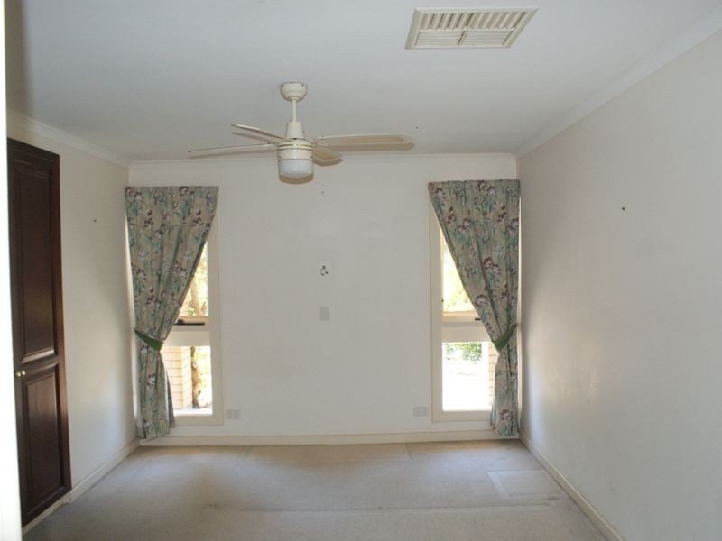 3 East View Street, Clare SA 5453