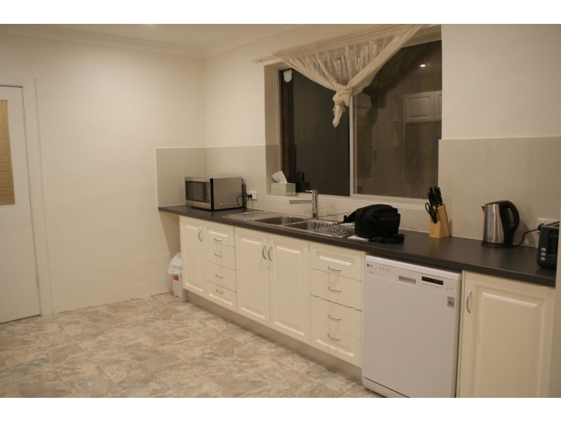 154 Main North Road, Clare SA 5453