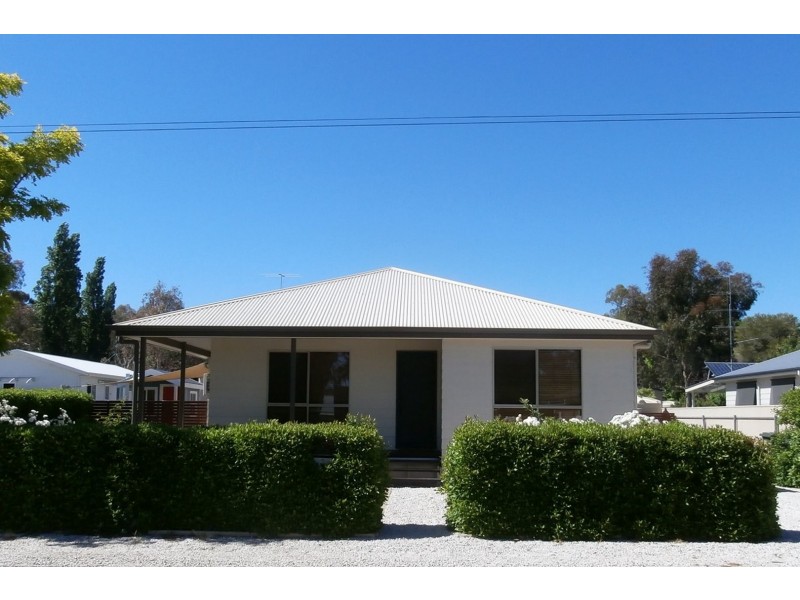 2D Opie Street, Clare SA 5453