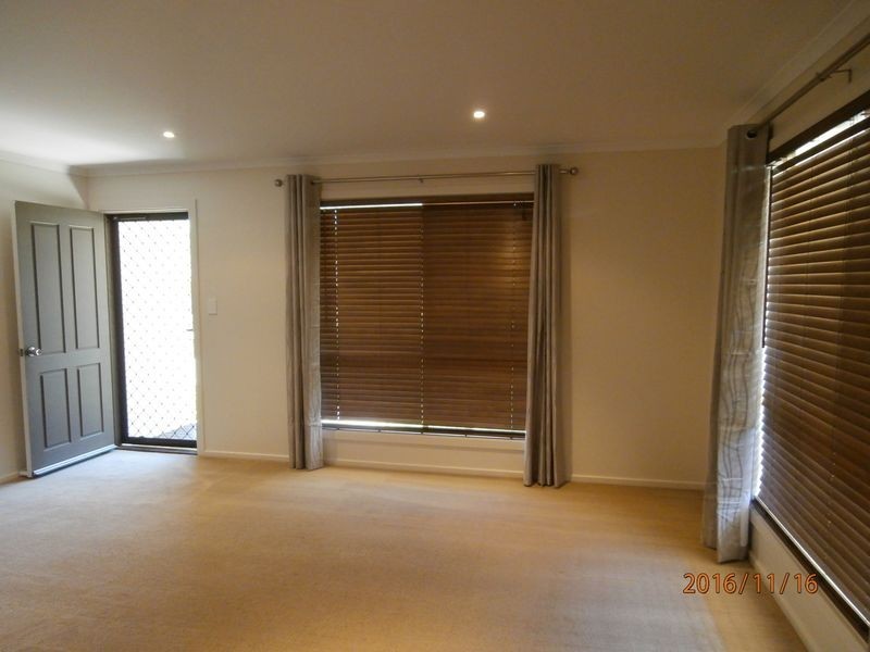 2D Opie Street, Clare SA 5453